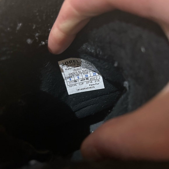 Sorel Winter Booties - Picture 5 of 6